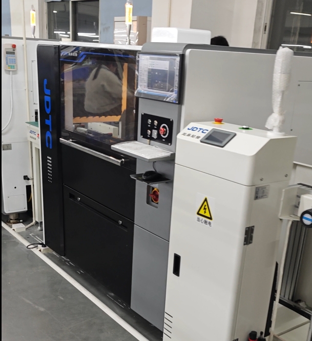 企业选购指南：7大要点教你选择最适合的插件机