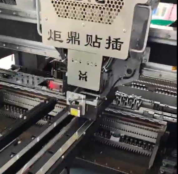 电容插件机革命！攻克电解电容自动插入的3大技术堡垒​