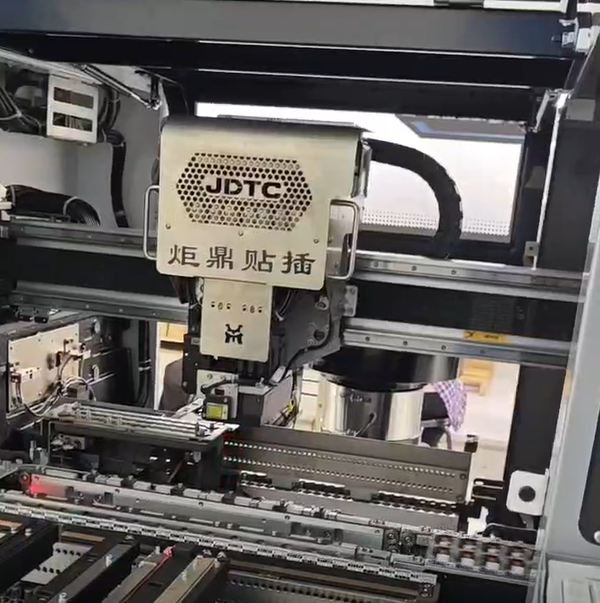 自动化插件机在智能制造中的应用与优化策略​