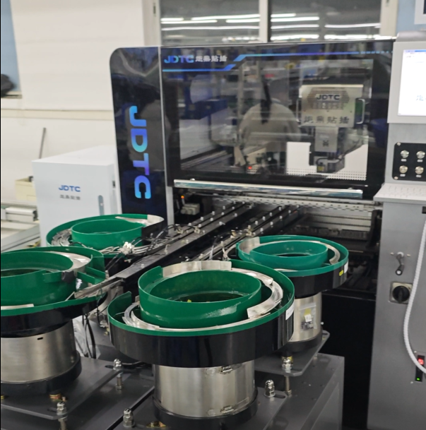 异形插件机在智能家居设备制造中的创新应用​