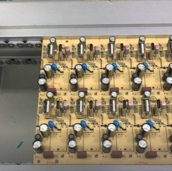 自动插件机技术演进与未来趋势：从自动化到智能化的产业升级